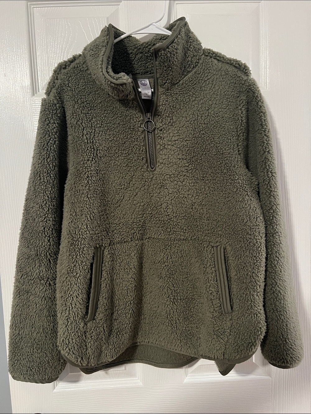 Te Verde Olive Green Sherpa Pullover Jacket